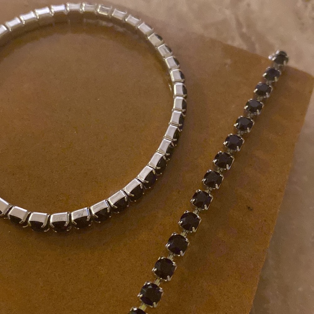 Genuine Swarovski crystal bracelets. Garnet color. 25$